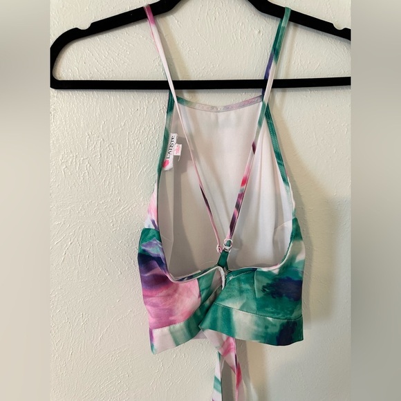 Two piece multi color short and crop top set​​ - Picture 7 of 9